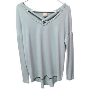 A New Day womens v neck criss cross sweater small